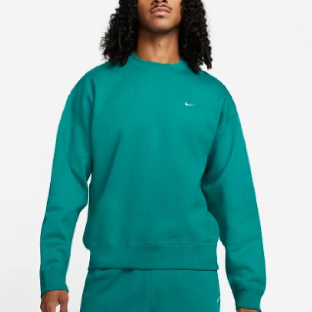 SOLD Nike Solo Swoosh Men's M Green Fleece Crewneck Sweatshirt  [Originally $80]